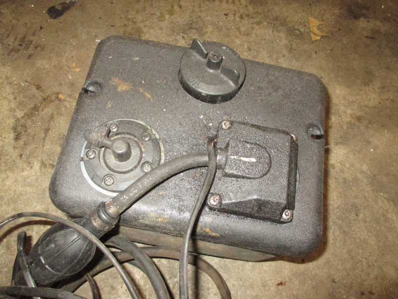 Johnson/Evinrude dual hose remote oil tank