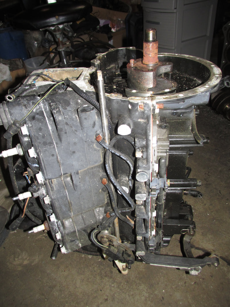 Johnson 150hp 60 Degree 2 Stroke Outboard Crankcase Powerhead