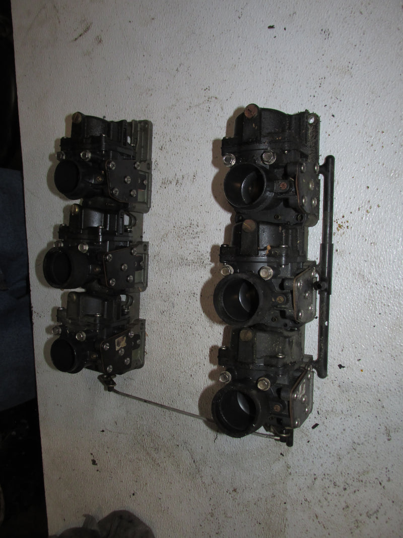 Johnson 150hp 60 Degree 2 Stroke Outboard Carburetor Set (5005556/557)