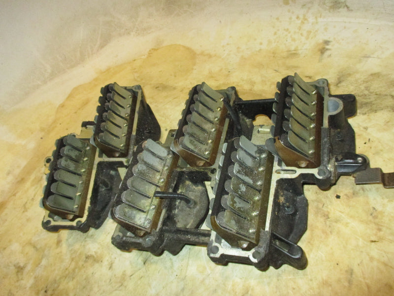 Johnson 200hp 2 stroke Ocean runner outboard intake manifold with reeds