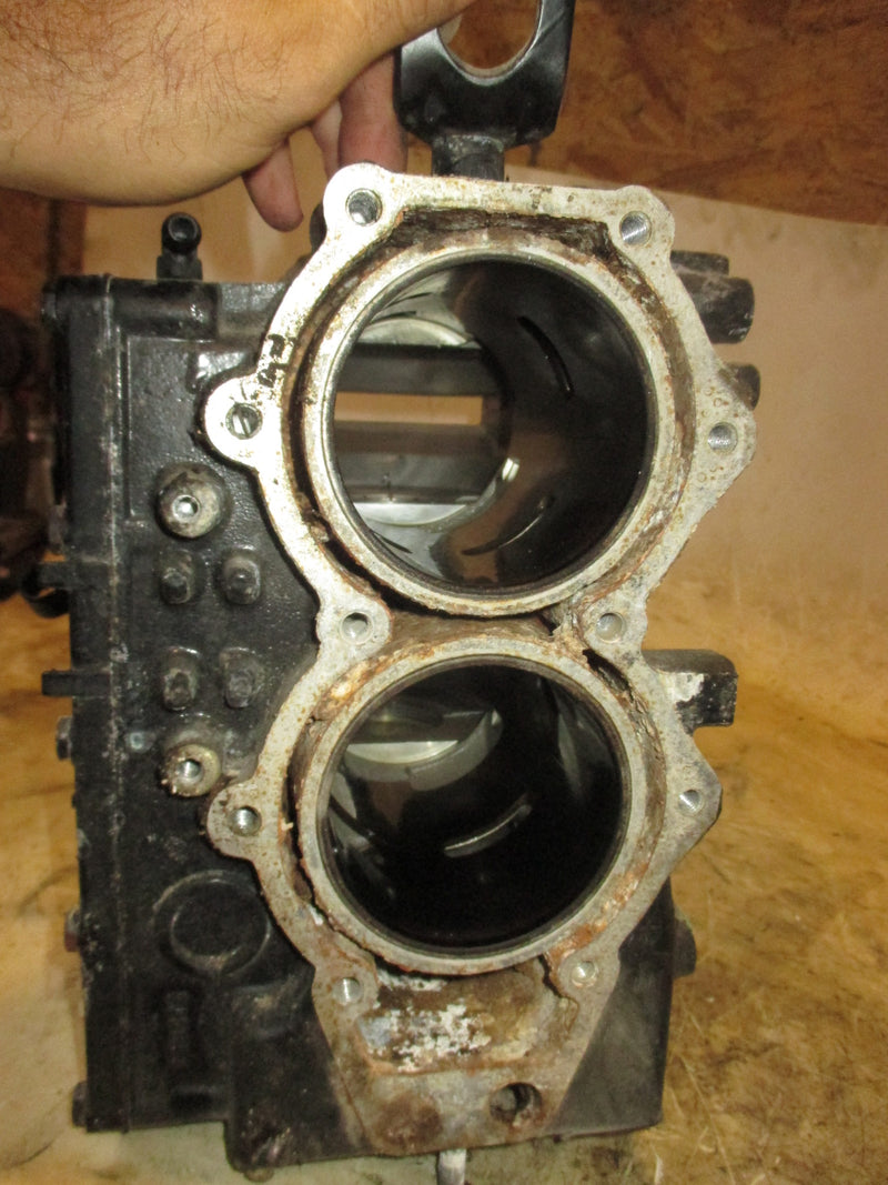 Johnson 40hp 2 stroke outboard crankcase block 338475