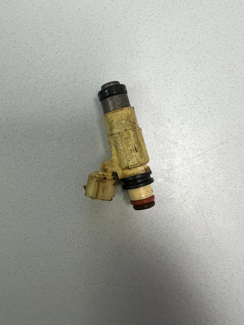 Yamaha 225hp 4 stroke outboard fuel injector (69J-13761-00)