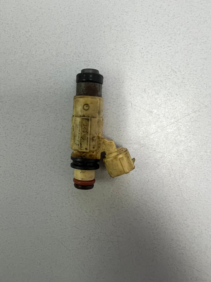 Yamaha 225hp 4 stroke outboard fuel injector (69J-13761-00)