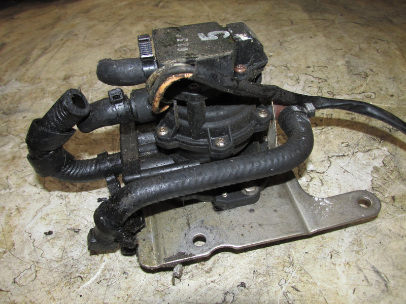Johnson 70hp VRO 2 Stroke Outboard 3 Wire VRO Fuel Pump (174566)