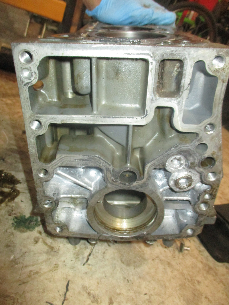 Suzuki DF60 4 stroke outboard crankcase block