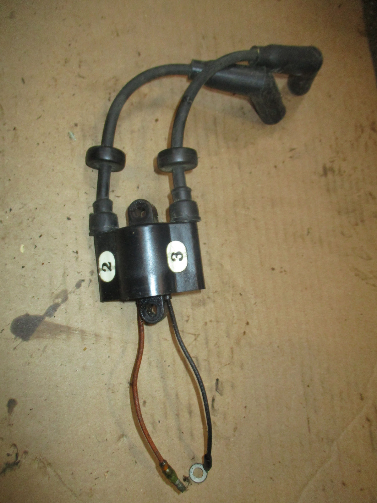 Mercury 50hp 4 stroke outboard ignition coil 2 and 3 (825101)