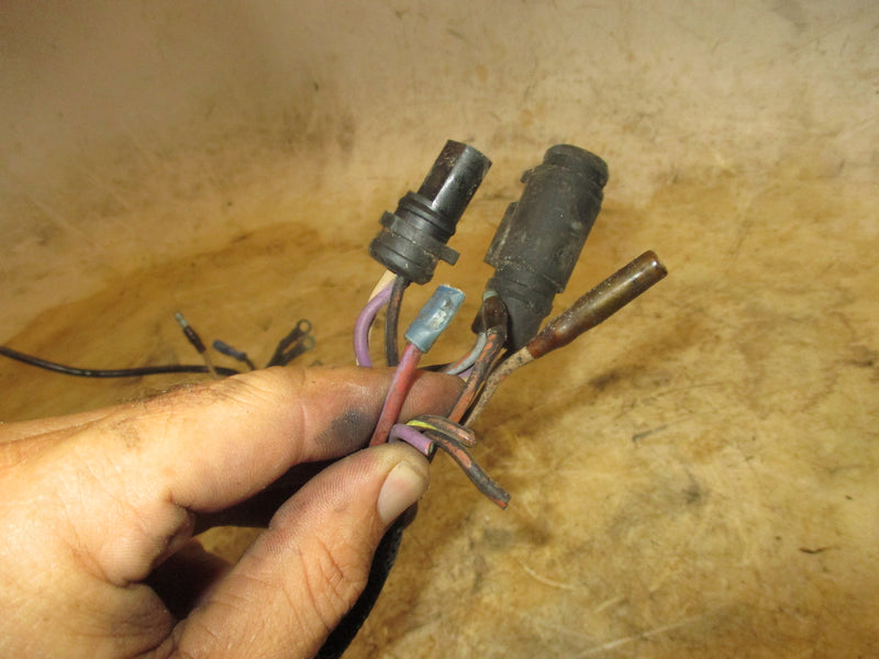 Johnson 40hp 2 stroke outboard engine wiring harness (584686) PARTS ONLY