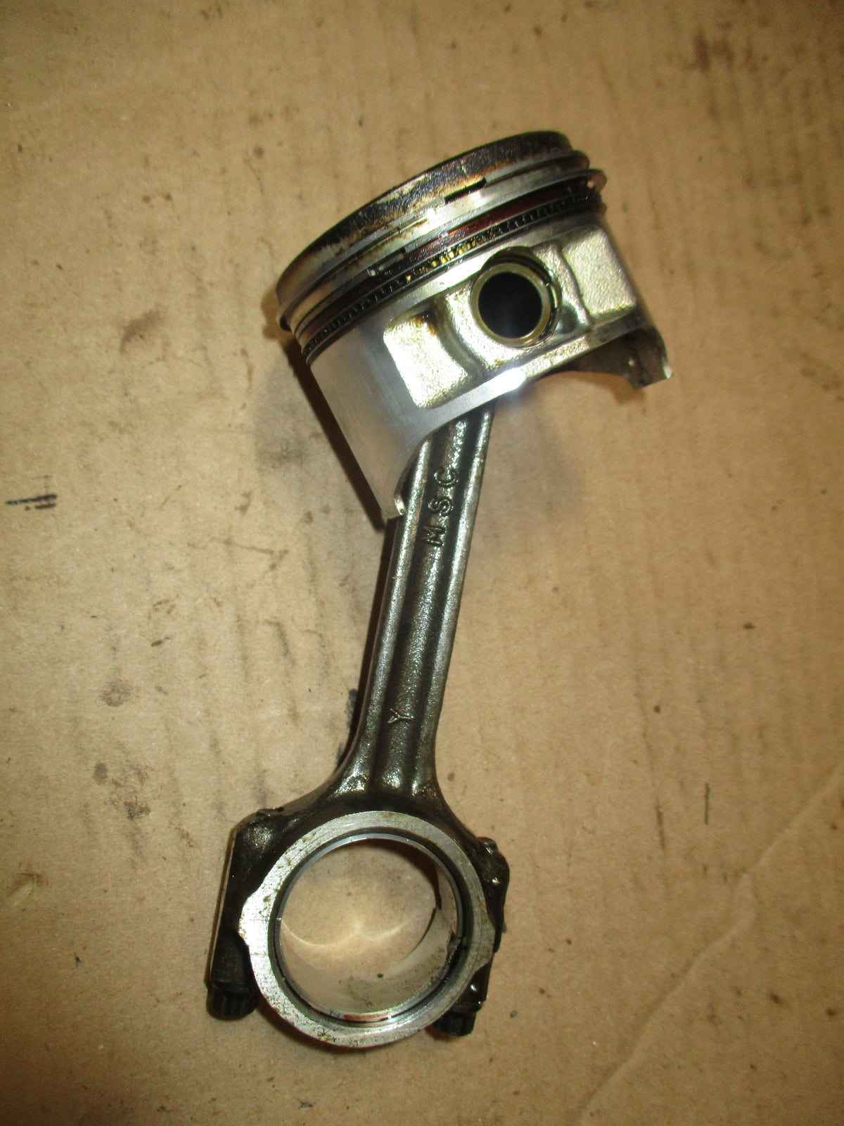 Mercury 50hp 4 stroke outboard piston and rod (825011A1)