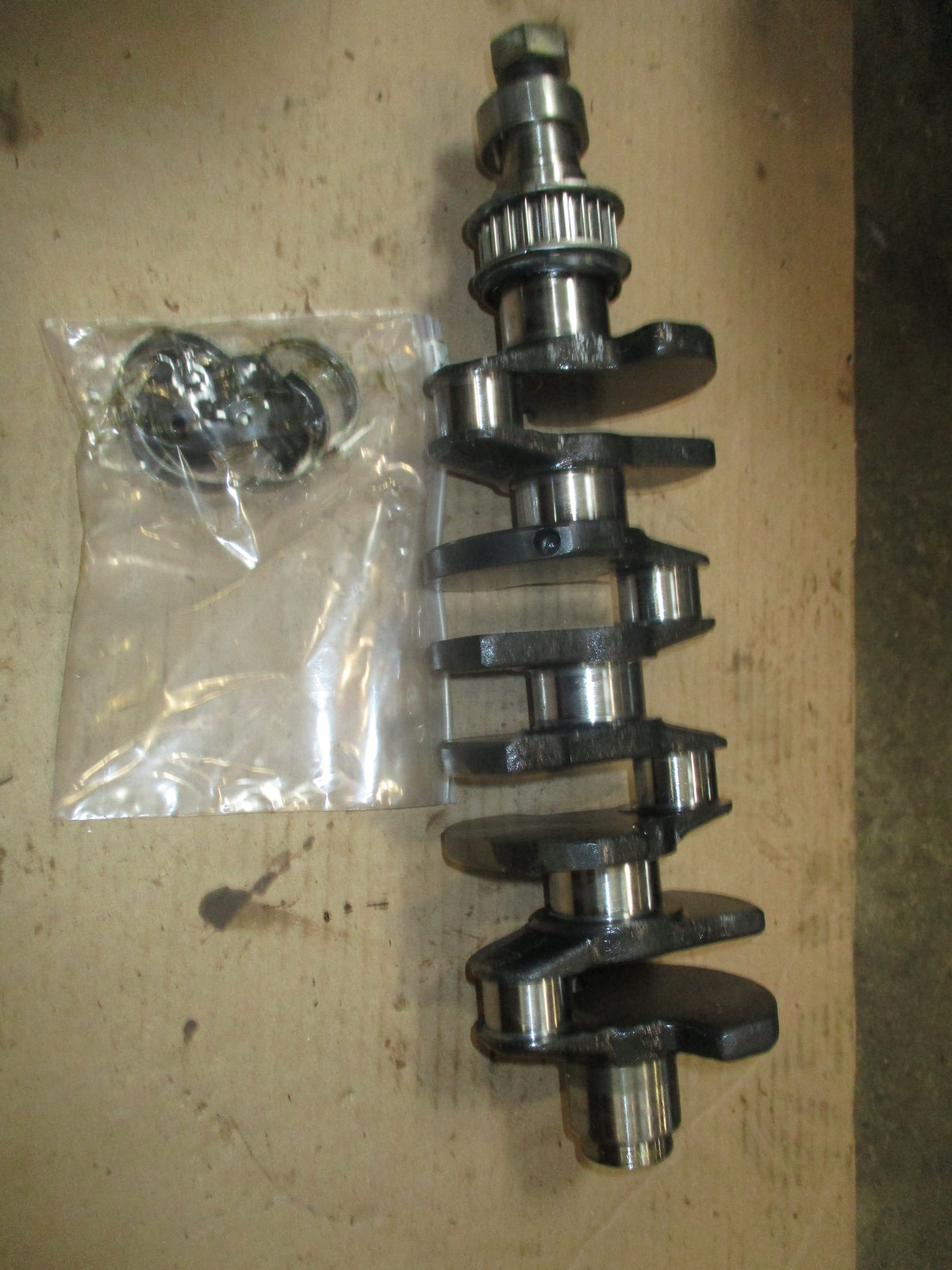 Mercury 50hp 4 stroke outboard crankshaft (831279A1)