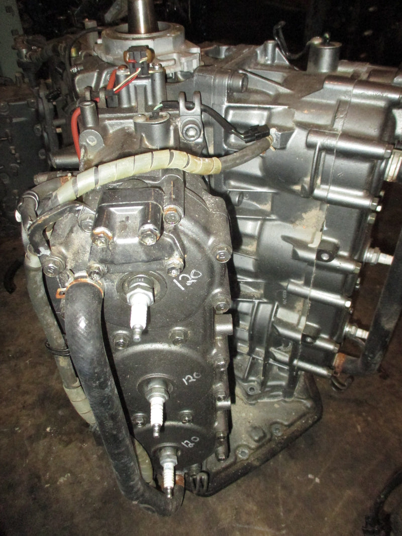 Suzuki DT150 150hp 2 stroke outboard Crankcase Powerhead