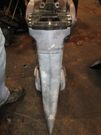 Load image into Gallery viewer, Johnson Ocean Pro 150hp outboard 25" midsection
