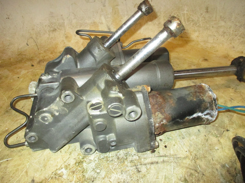 Suzuki DT150 150hp 2 stroke outboard Tilt Trim Unit