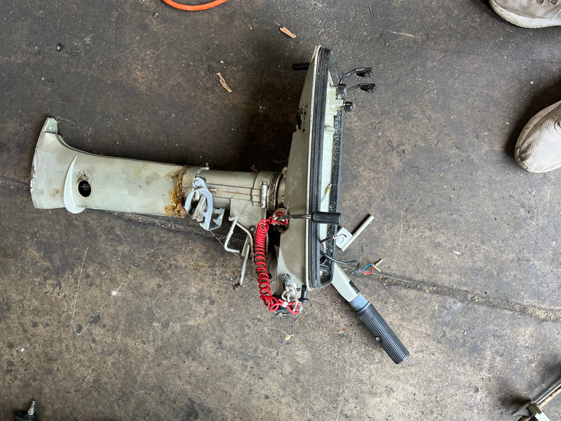 Suzuki DT4 4hp 2 Stroke outboard long shaft midsection (PARTS)