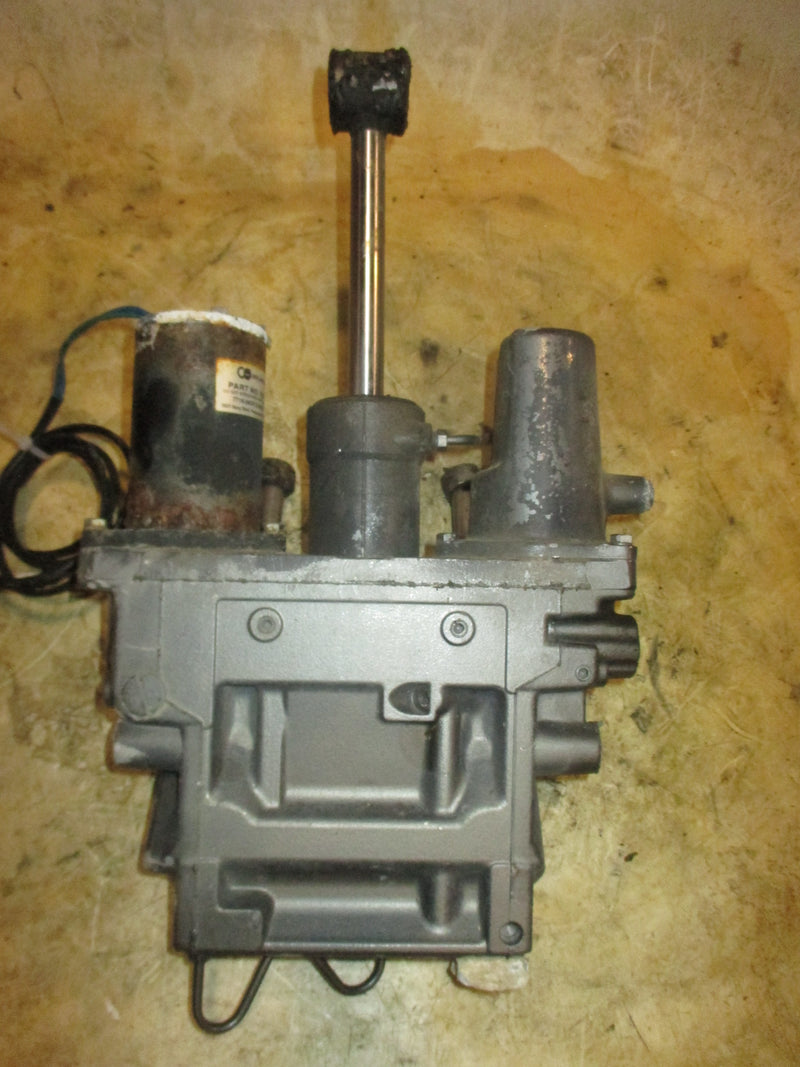 Suzuki DT150 150hp 2 stroke outboard Tilt Trim Unit