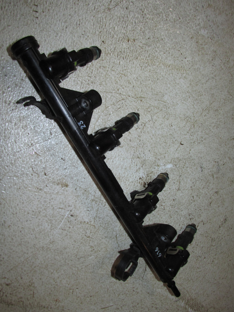 Yamaha 115hp 4 Stroke Outboard Fuel Rail and Injector Set (6EK-13761-00-00)