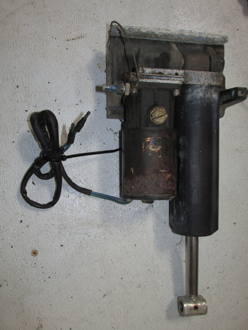 Mercury 75hp 2 Stroke Outboard Tilt Trim Unit (830250T5)