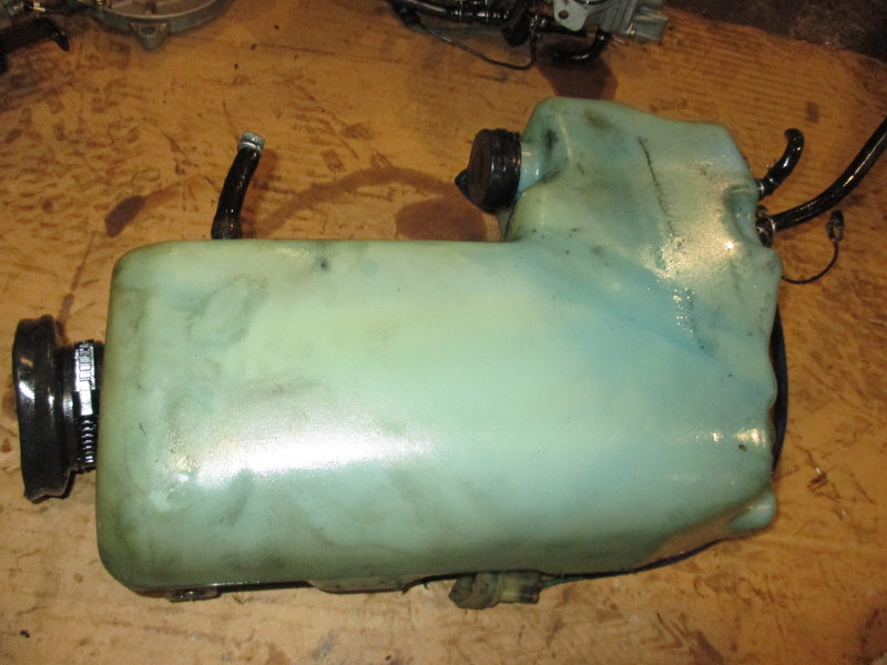 Yamaha 90hp 2 stroke outboard oil tank and sensor (6H1-21707-07-00)