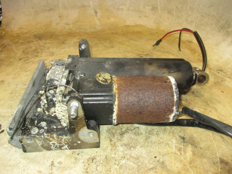 Mercury 115hp 2 stroke outboard tilt trim unit