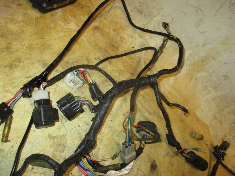 Suzuki DT150 150hp 2 stroke outboard Engine Wiring Harness (36610-92E31)
