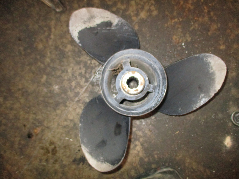 Johnson 115hp 2 stroke outboard aluminum prop 14 1/4 x 17