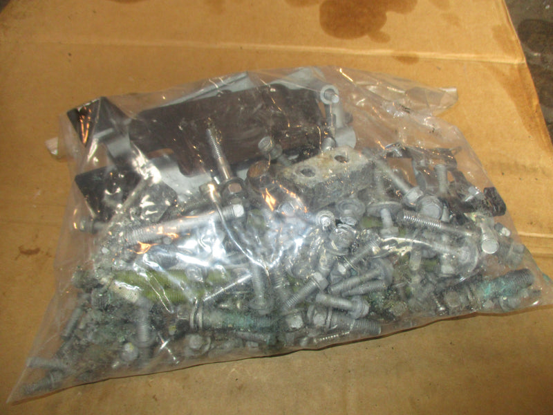 Yamaha 200hp 4 cyl 4 stroke outboard Misc bolt set