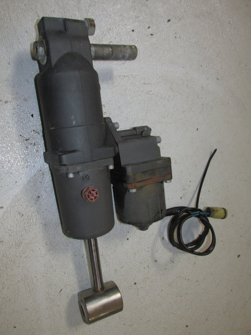 Suzuki DF115 115hp Outboard Tilt Trim Unit (48400-90J00)