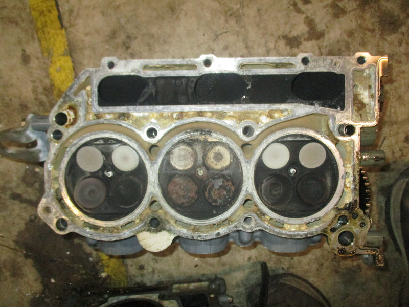 Suzuki DF200 200hp 4 stroke outboard port cylinder head