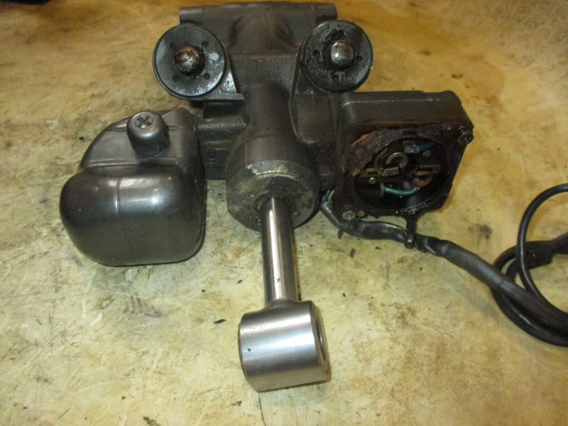 Suzuki DT 65hp 2 stroke outboard Showa tilt trim unit