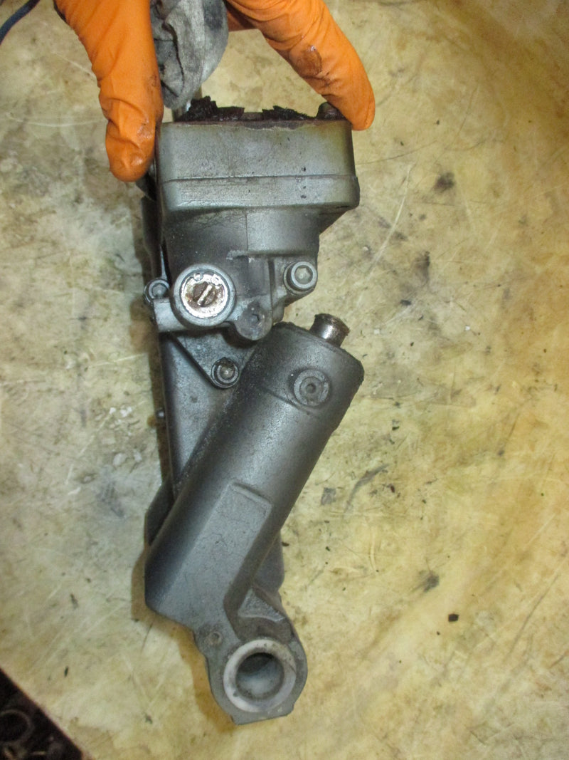 Suzuki DT 65hp 2 stroke outboard Showa tilt trim unit