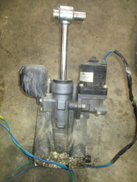 Load image into Gallery viewer, Yamaha 250hp VMAX SHO 4 stroke outboard Tilt Trim unit 6CB-43800-01
