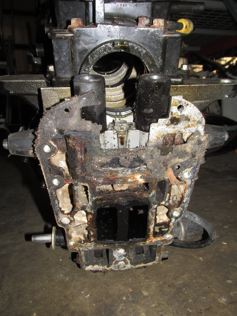 Evinrude Etec 115hp 2 Stroke Outboard Crankcase Block