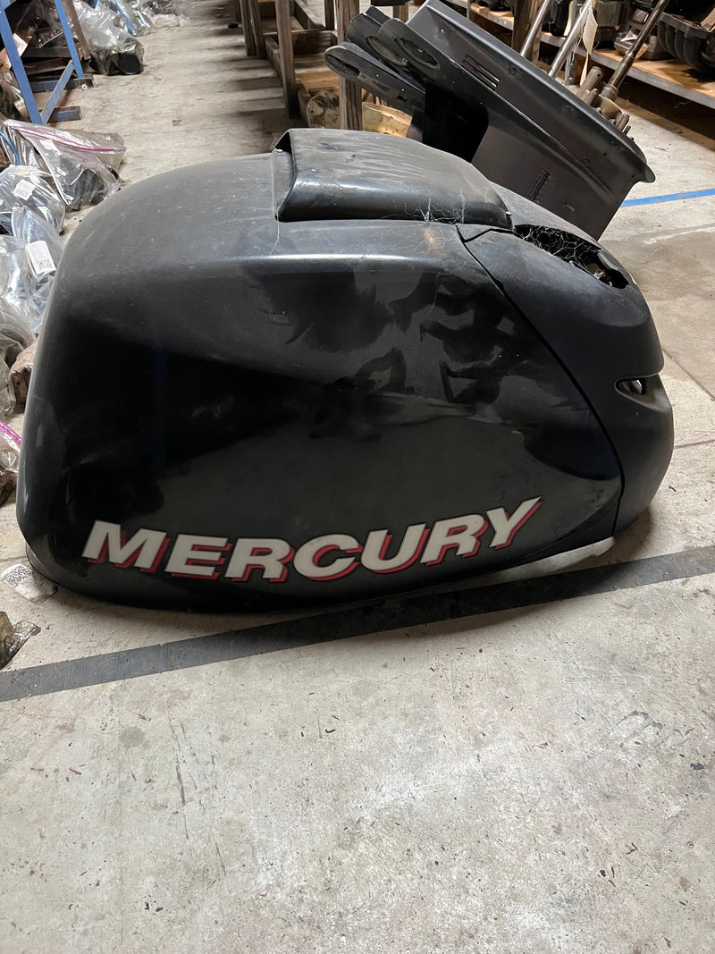Mercury Verado 275hp outboard top cowling BROKEN SPOT