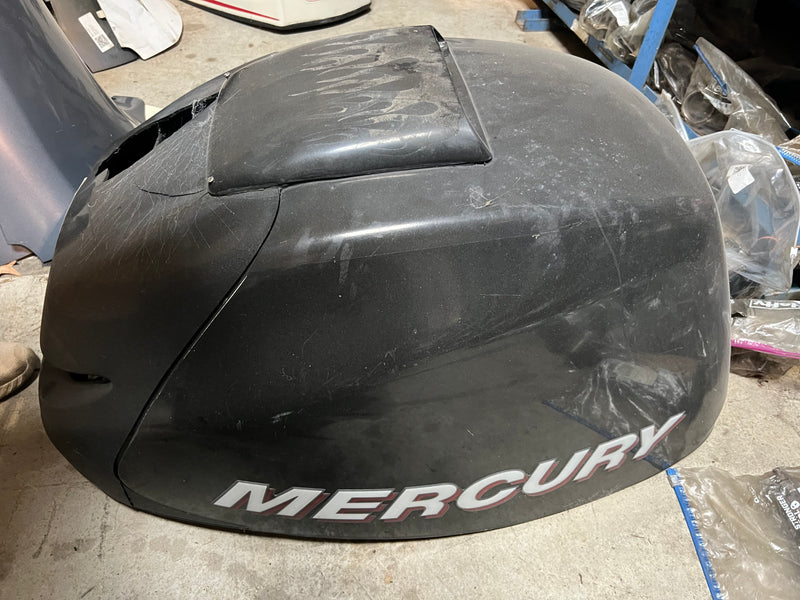 Mercury Verado 275hp outboard top cowling BROKEN SPOT