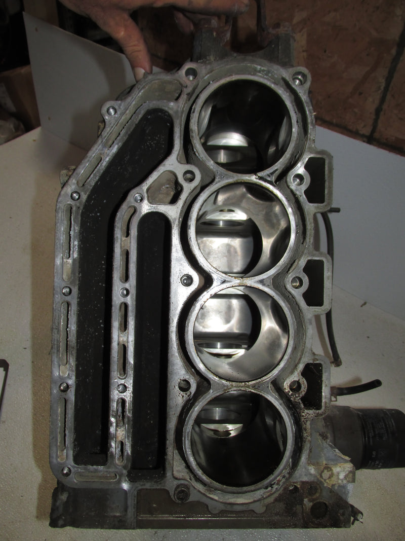 Suzuki DF140 140hp Outboard Crankcase Block