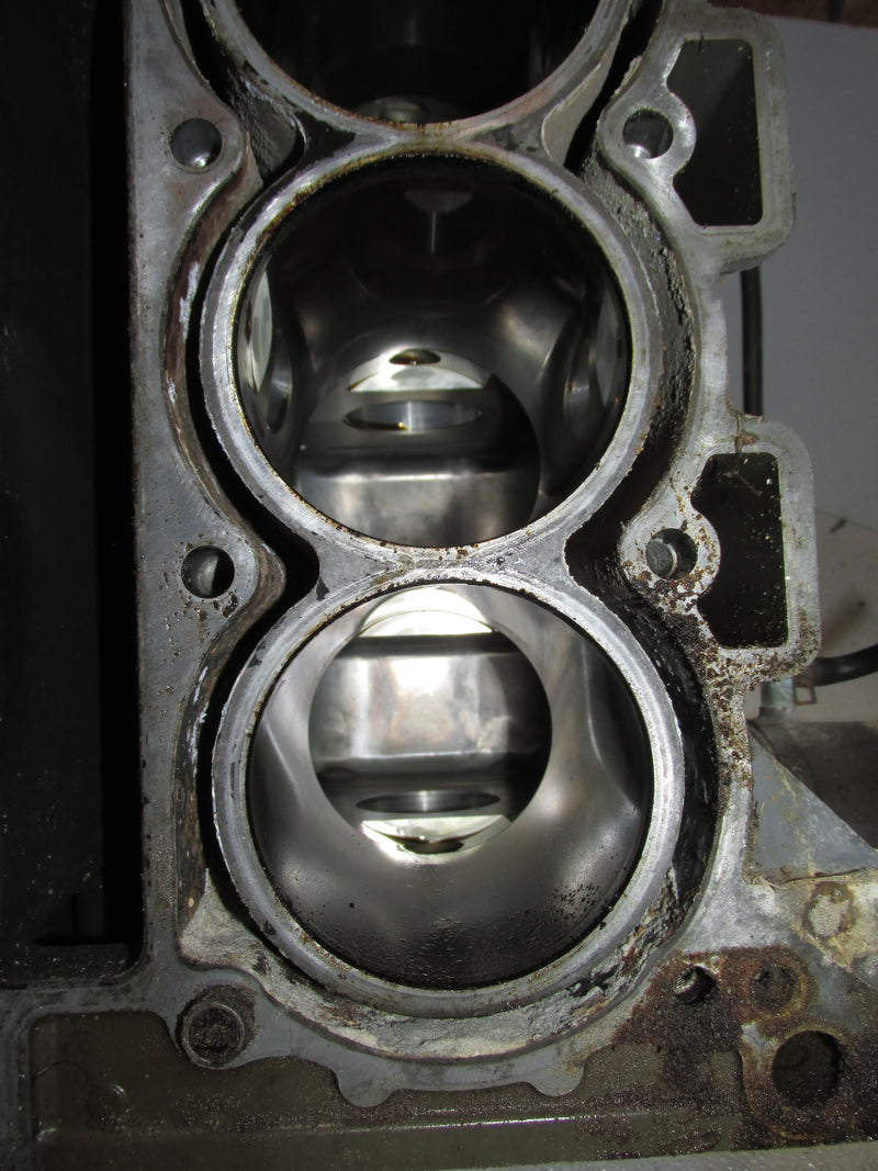 Suzuki DF140 140hp Outboard Crankcase Block