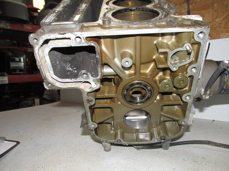 Suzuki DF140 140hp Outboard Crankcase Block