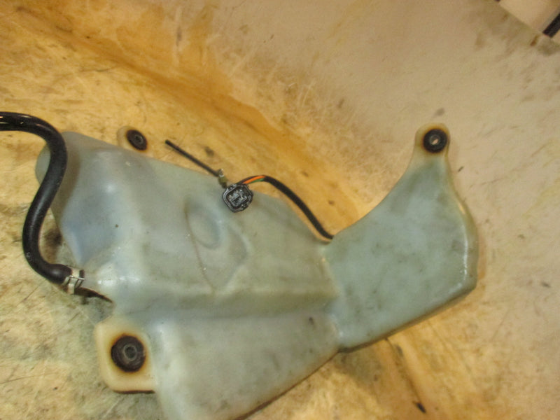 Suzuki DT 65hp 2 stroke outboard remote oil tank