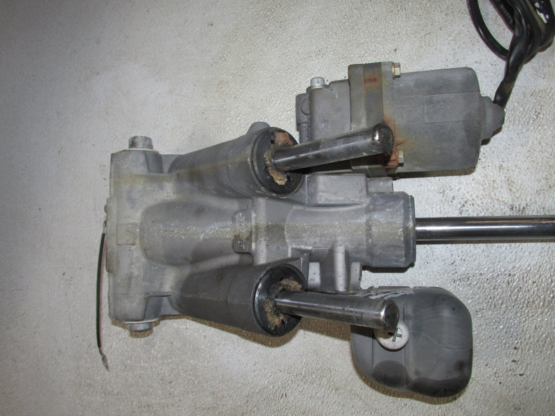 Suzuki DF140 140hp Outboard Tilt Trim Unit Showa (48503-92J01)