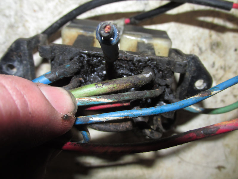 Johnson 70hp 2 Stroke Outboard Trim Relays and Harness (584416)