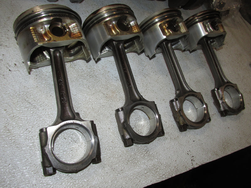 Suzuki DF140 140hp Outboard Piston and Rod Set of 4