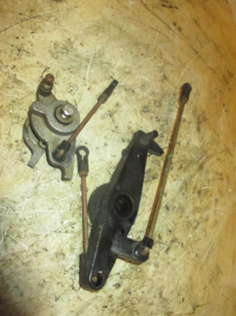 Nissan 40hp 2 stroke outboard Throttle Bracket (3C8637111)