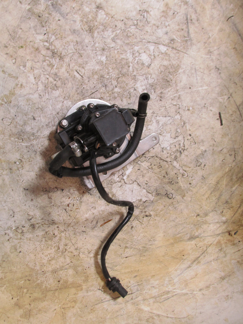 Johnson 70hp 2 Stroke Outboard 4 Wire VRO Fuel Pump (435560)