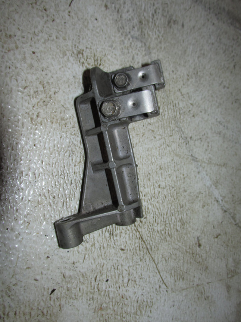 Evinrude Etec 115hp 2 Stroke Outboard Throttle and Shifter Cable Holder