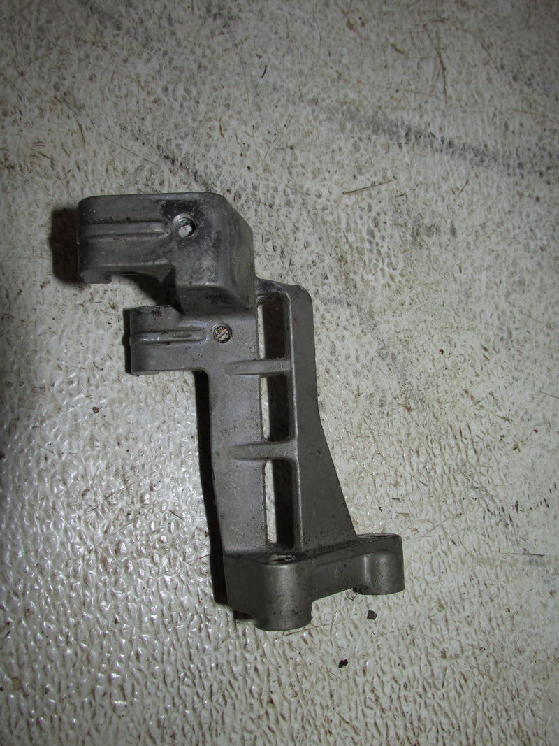 Evinrude Etec 115hp 2 Stroke Outboard Throttle and Shifter Cable Holder