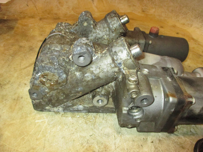 Suzuki DF300 300hp 4 stroke outboard Tilt Trim Unit