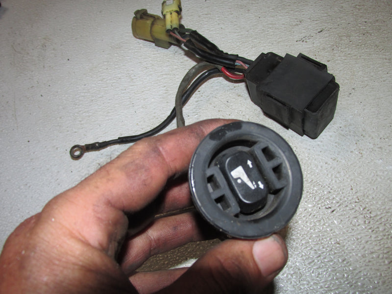 Suzuki DF140 140hp Outboard Tilt Trim Relay and Switch (33850-99E04)