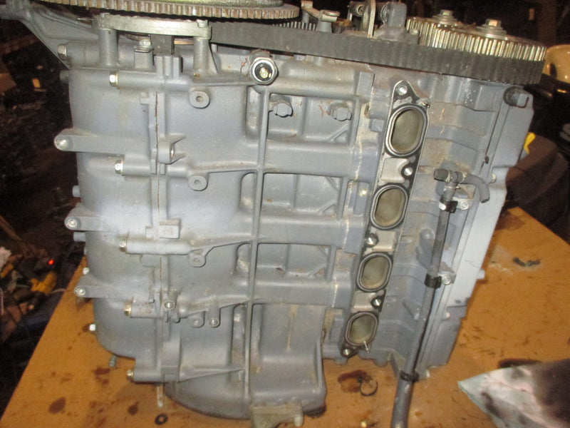 Yamaha 100hp 4 stroke outboard Crankcase Powerhead