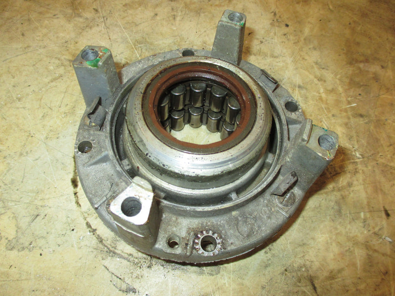 Evinrude 90hp 2 stroke outboard upper bearing carrier (321238)