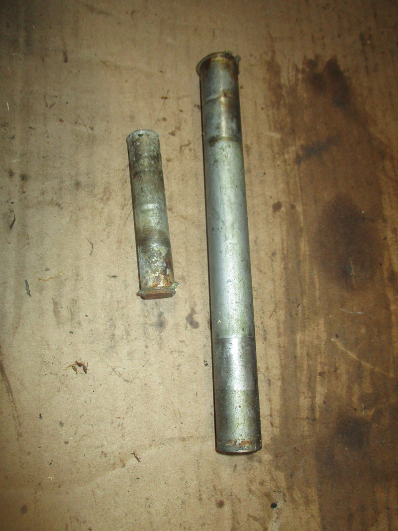 Suzuki DT140 outboard upper and lower trim pin (48121-95E00)