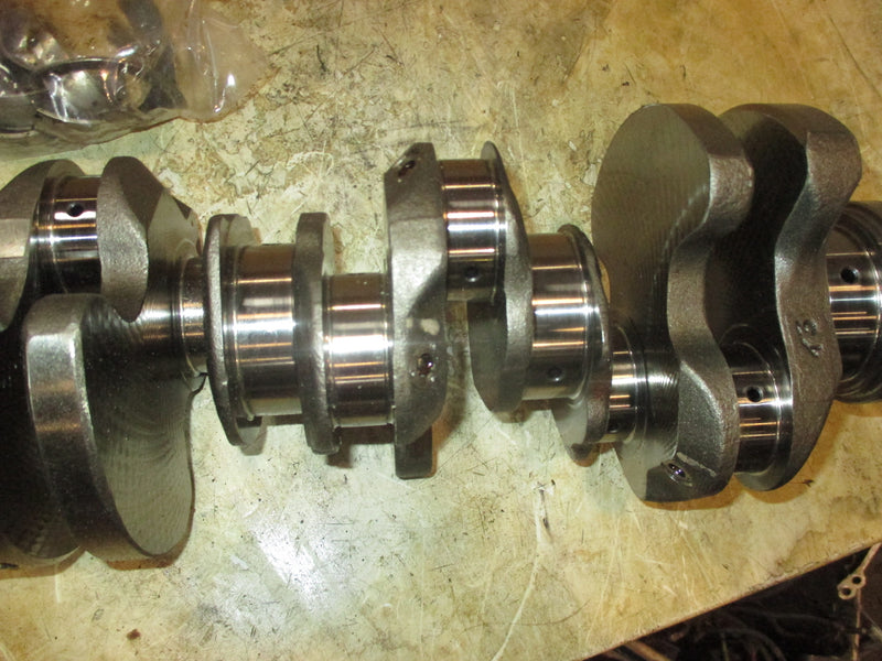 Suzuki DF300 300hp 4 stroke outboard Crankshaft (12220-98J00)